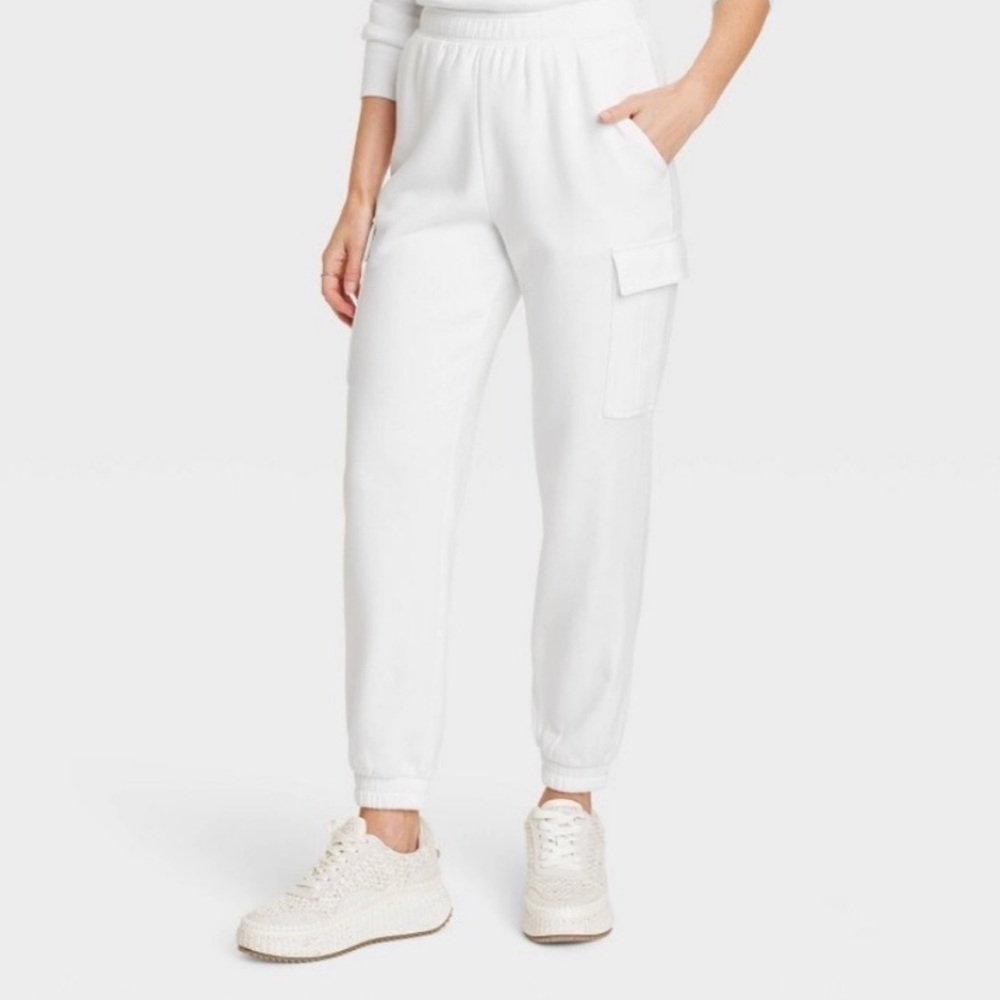 Universal Thread White Cargo Jogger Sweatpants - image 1